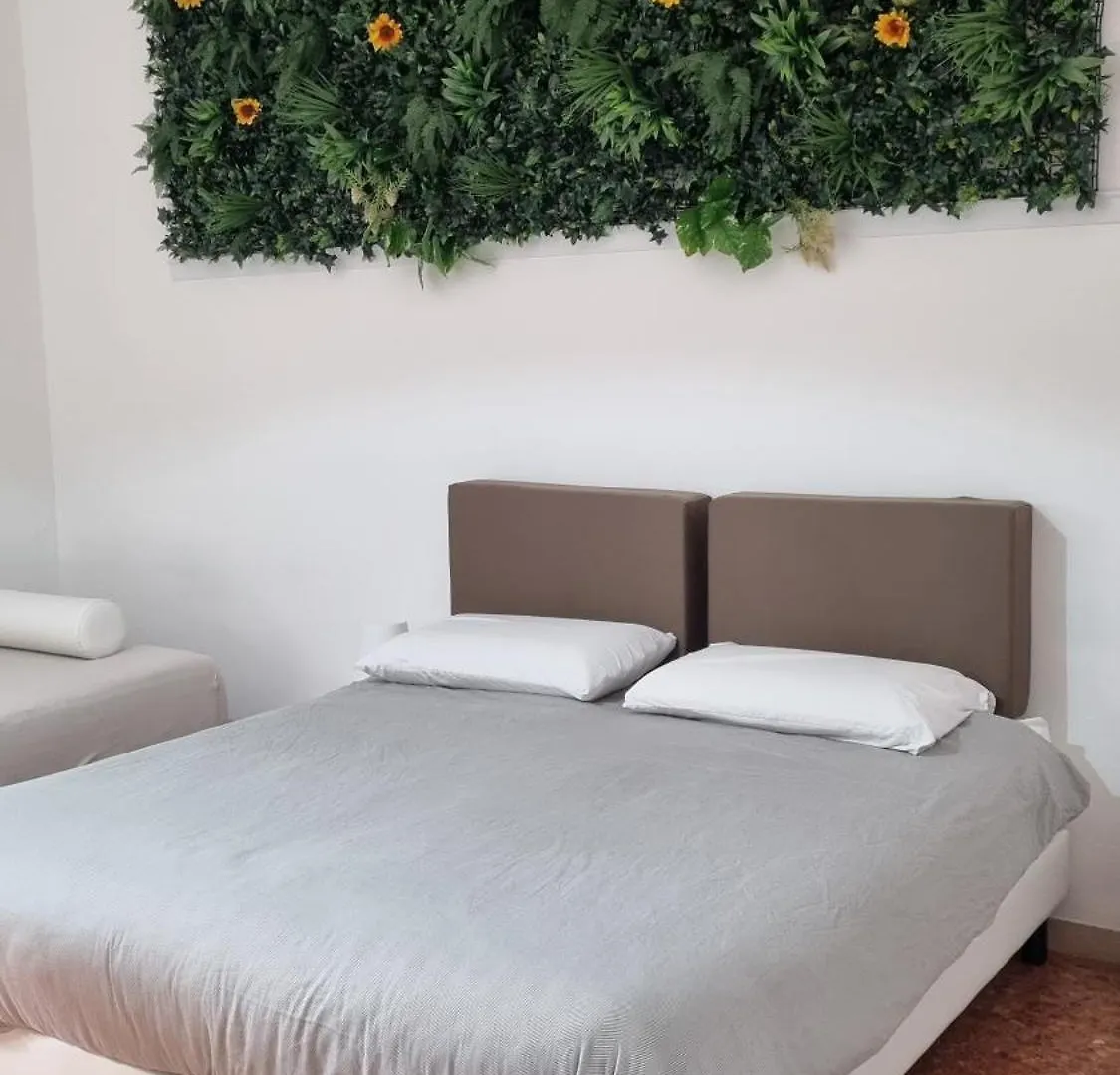 Bam Bam Tiburtina Guesthouse Rome 0*,