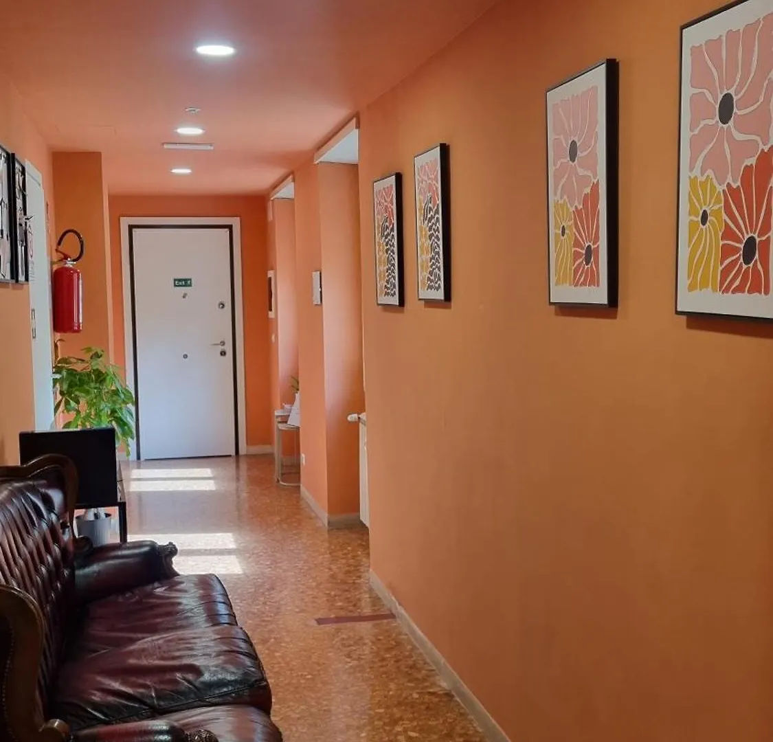 Bam Bam Tiburtina Guesthouse Rome 0*,