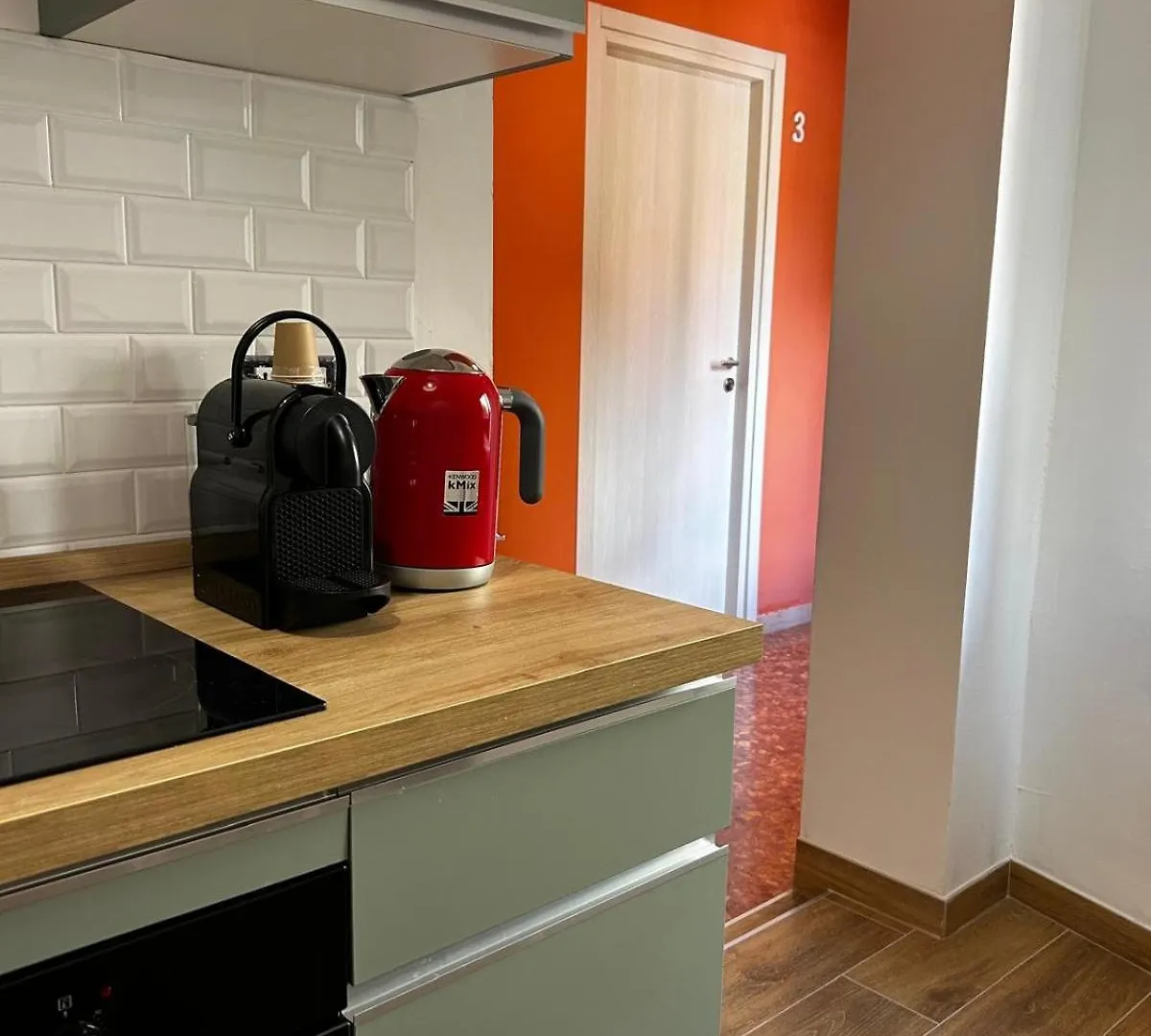 Bam Bam Tiburtina Guesthouse Roma 0*,  Italia